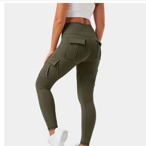 HALARA CARGO LEGGINGS SIZE M